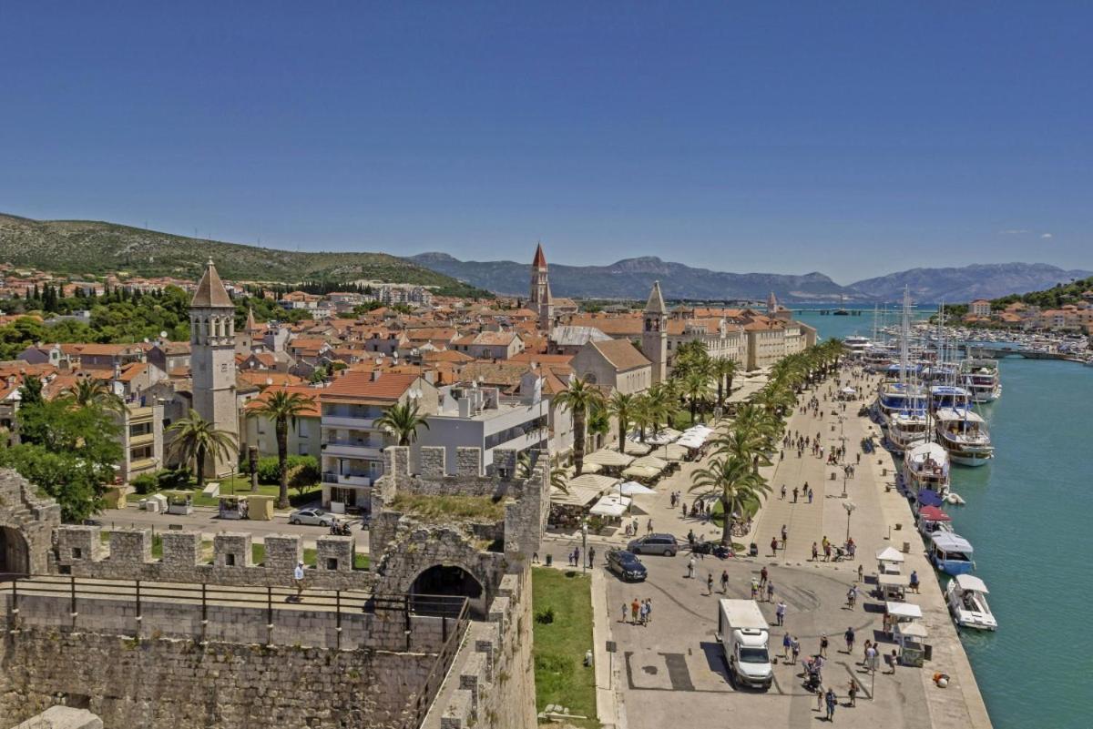 Ani In Trogir * Mittel-Dalmatien Hotel Exterior photo